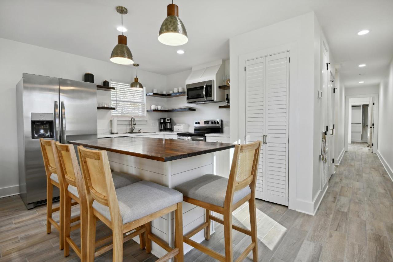 Vacation Rental Bay St Louis Walk To Beach, Dining, Shopping, And Nightlife Bay St. Louis Екстер'єр фото